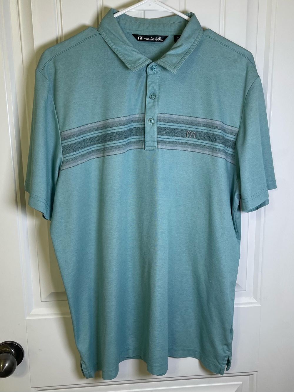 Travis Mathew Men’s XL Seafoam Green Short Sleeve Polo with Subtle Faded Stripes